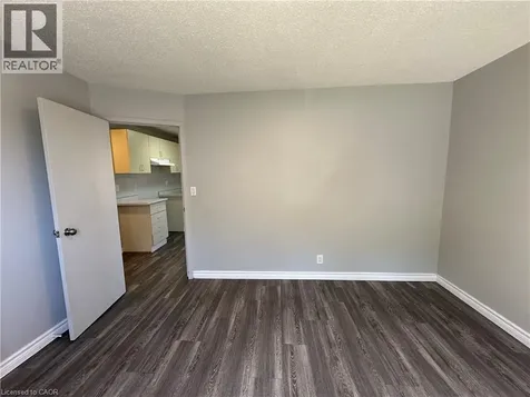 64 Oakwood Avenue Simcoe ON N3Y 1H6