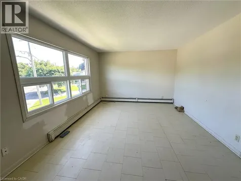64 Oakwood Avenue Simcoe ON N3Y 1H6