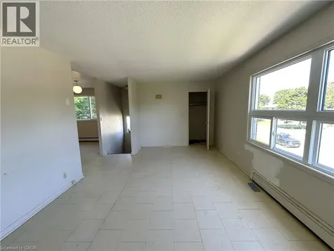 64 Oakwood Avenue Simcoe ON N3Y 1H6