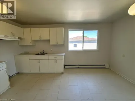 64 Oakwood Avenue Simcoe ON N3Y 1H6