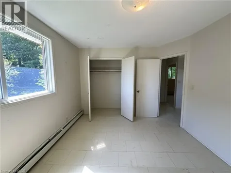 64 Oakwood Avenue Simcoe ON N3Y 1H6