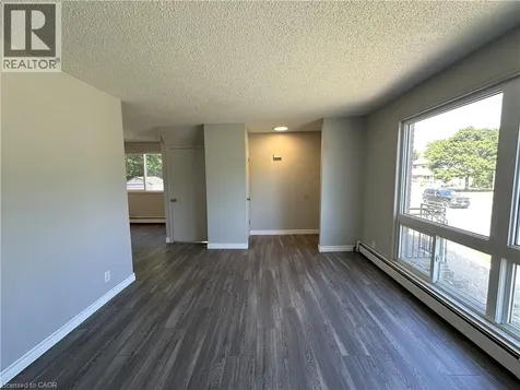 64 Oakwood Avenue Simcoe ON N3Y 1H6