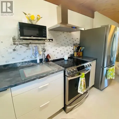 611 Daneff Crescent Geraldton ON P0T 1M0