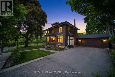 8 Abigail Avenue Brantford ON N3R 4R7