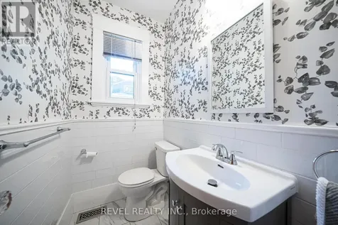 8 Abigail Avenue Brantford ON N3R 4R7