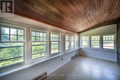 8 Abigail Avenue Brantford ON N3R 4R7