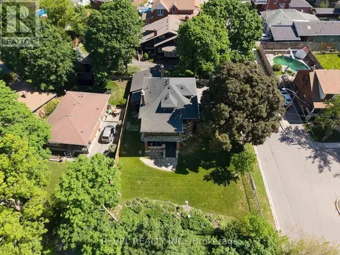 8 Abigail Avenue Brantford ON N3R 4R7
