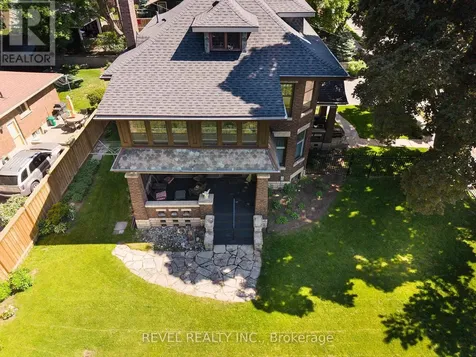 8 Abigail Avenue Brantford ON N3R 4R7