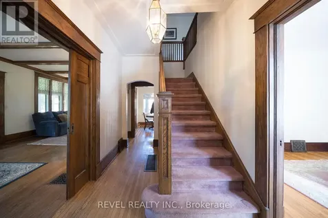 8 Abigail Avenue Brantford ON N3R 4R7