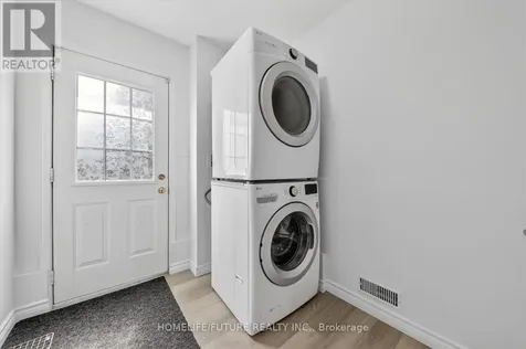 264 Holbeach Court Waterloo ON N2J 4Y7