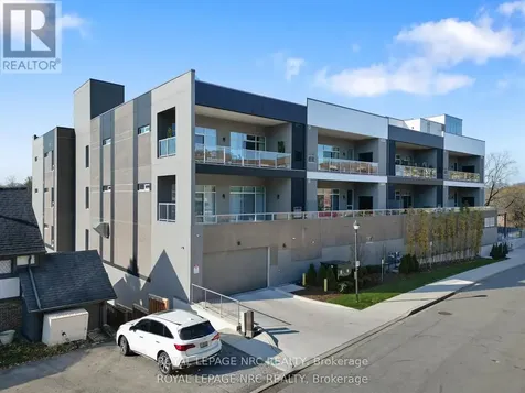 77 Yates Street St. Catharines (downtown) ON L2R 0C4
