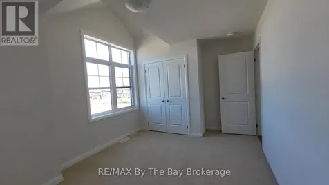 194 Union Boulevard Wasaga Beach ON L9Z 0N9