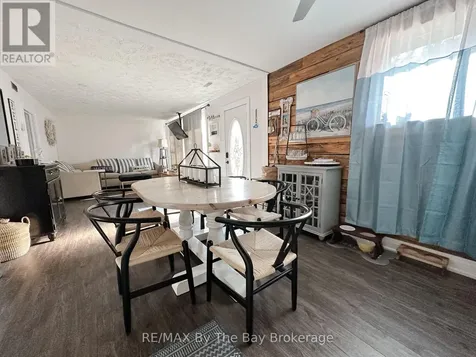 339 Zoo Park Road Wasaga Beach ON L9Z 1S7