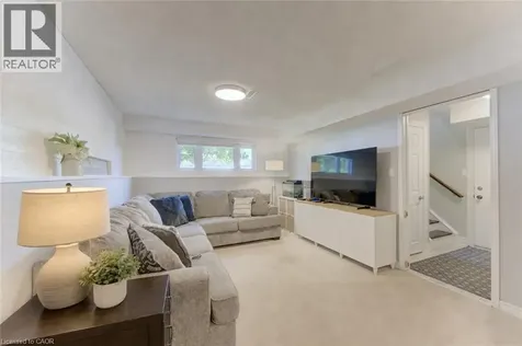 143 Dawn Crescent Cambridge ON N3C 3X3