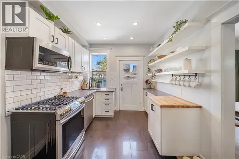 30 Lottridge Street Hamilton ON L8L 6T5