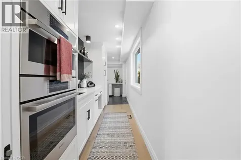 1316 Dundas Street Burlington ON L7P 0S6