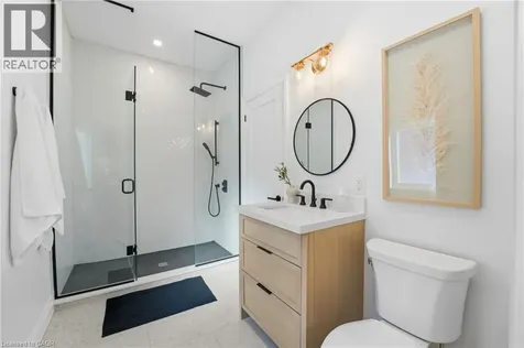 1316 Dundas Street Burlington ON L7P 0S6