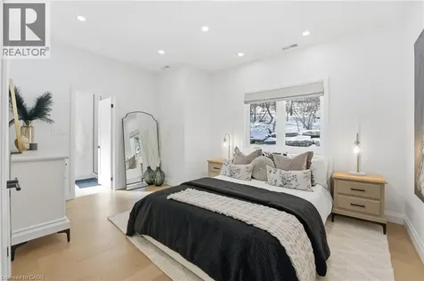 1316 Dundas Street Burlington ON L7P 0S6