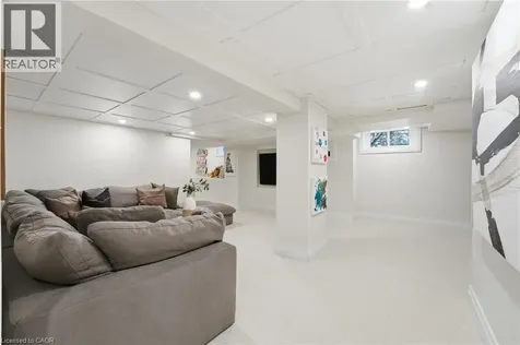 1316 Dundas Street Burlington ON L7P 0S6