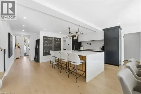 1316 Dundas Street Burlington ON L7P 0S6