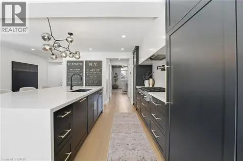 1316 Dundas Street Burlington ON L7P 0S6