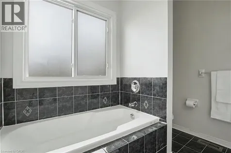 236 Fitzgerald Crescent Milton ON L9T 5Y4