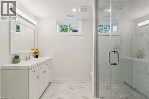 129 West 32nd Street Hamilton ON L9C 5H1