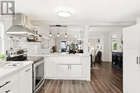 18 Armstrong Avenue Scugog ON L0B 1L0