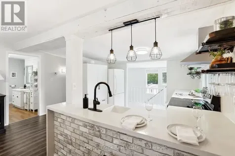 18 Armstrong Avenue Scugog ON L0B 1L0