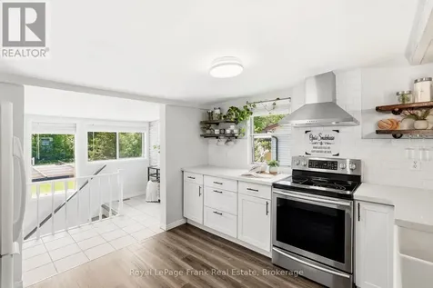 18 Armstrong Avenue Scugog ON L0B 1L0