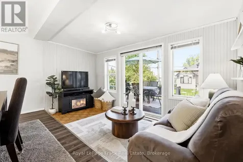 18 Armstrong Avenue Scugog ON L0B 1L0