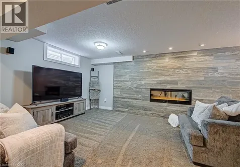 20 Walter Perry Place New Hamburg ON N3A 0B4
