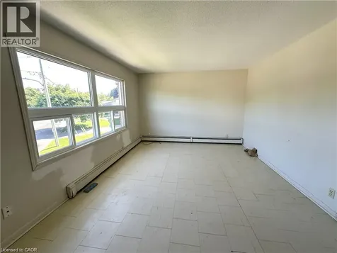 64 Oakwood Avenue Simcoe ON N3Y 1H6