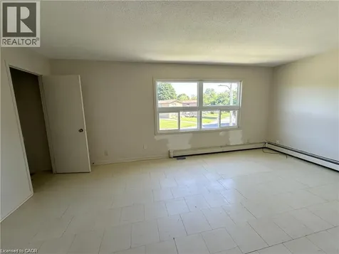 64 Oakwood Avenue Simcoe ON N3Y 1H6