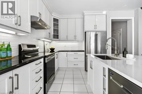 523 Terrace Way Oakville ON L6M 1N5