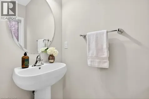 523 Terrace Way Oakville ON L6M 1N5