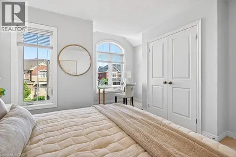 523 Terrace Way Oakville ON L6M 1N5