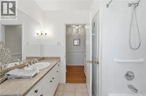 7 Braemar Place Hamilton ON L9C 1C9