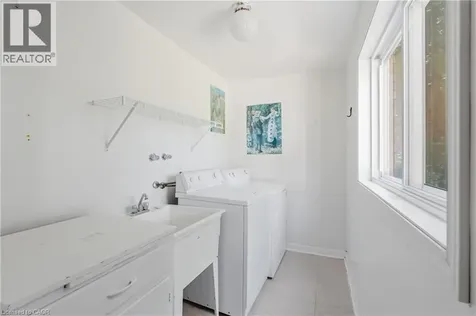 7 Braemar Place Hamilton ON L9C 1C9