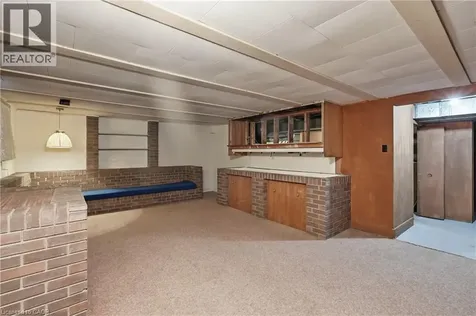 7 Braemar Place Hamilton ON L9C 1C9