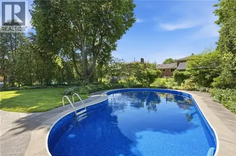 7 Braemar Place Hamilton ON L9C 1C9