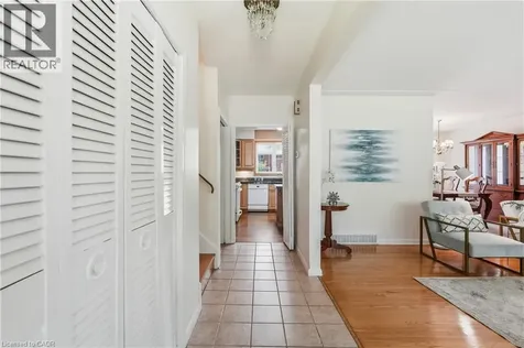 7 Braemar Place Hamilton ON L9C 1C9