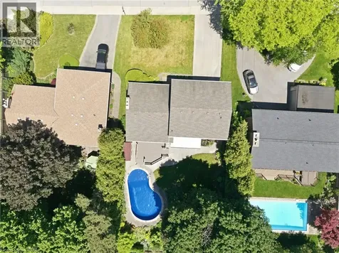 7 Braemar Place Hamilton ON L9C 1C9