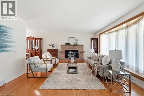 7 Braemar Place Hamilton ON L9C 1C9
