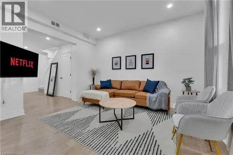 237 West Avenue North Hamilton ON L8L 5C8