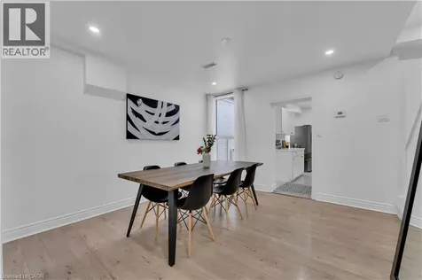 237 West Avenue North Hamilton ON L8L 5C8