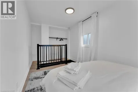 237 West Avenue North Hamilton ON L8L 5C8