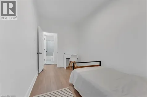 237 West Avenue North Hamilton ON L8L 5C8