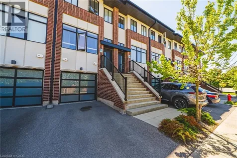 57 Markle Crescent Ancaster ON L8G 0H4