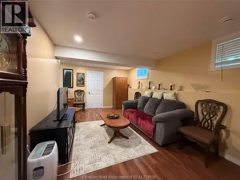 15 Lisgar Street Chatham ON N7M 5C7